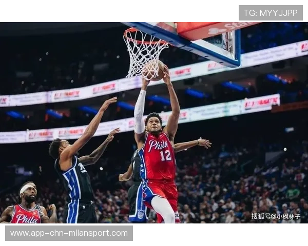 恩比德篮下二次进攻,76人主场取胜