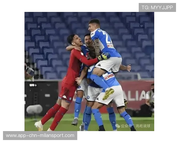 意甲那不勒斯边路速度撕裂对方后防:攻势如潮,战术之美 意甲那不勒斯边路速度撕裂对方后防:攻势如潮,战术之美