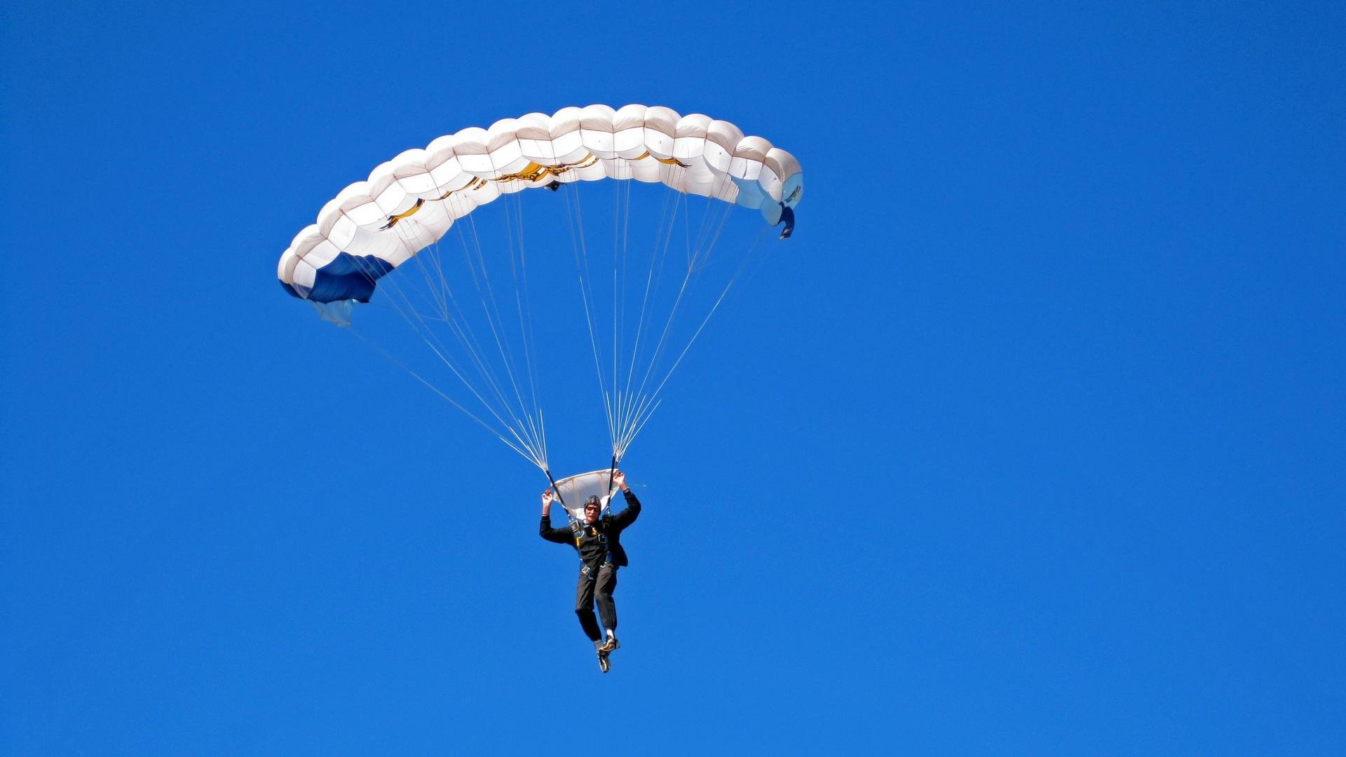 恩多比·恩乔：敏锐的判断力使他成为南非队最值得信赖的核心球员