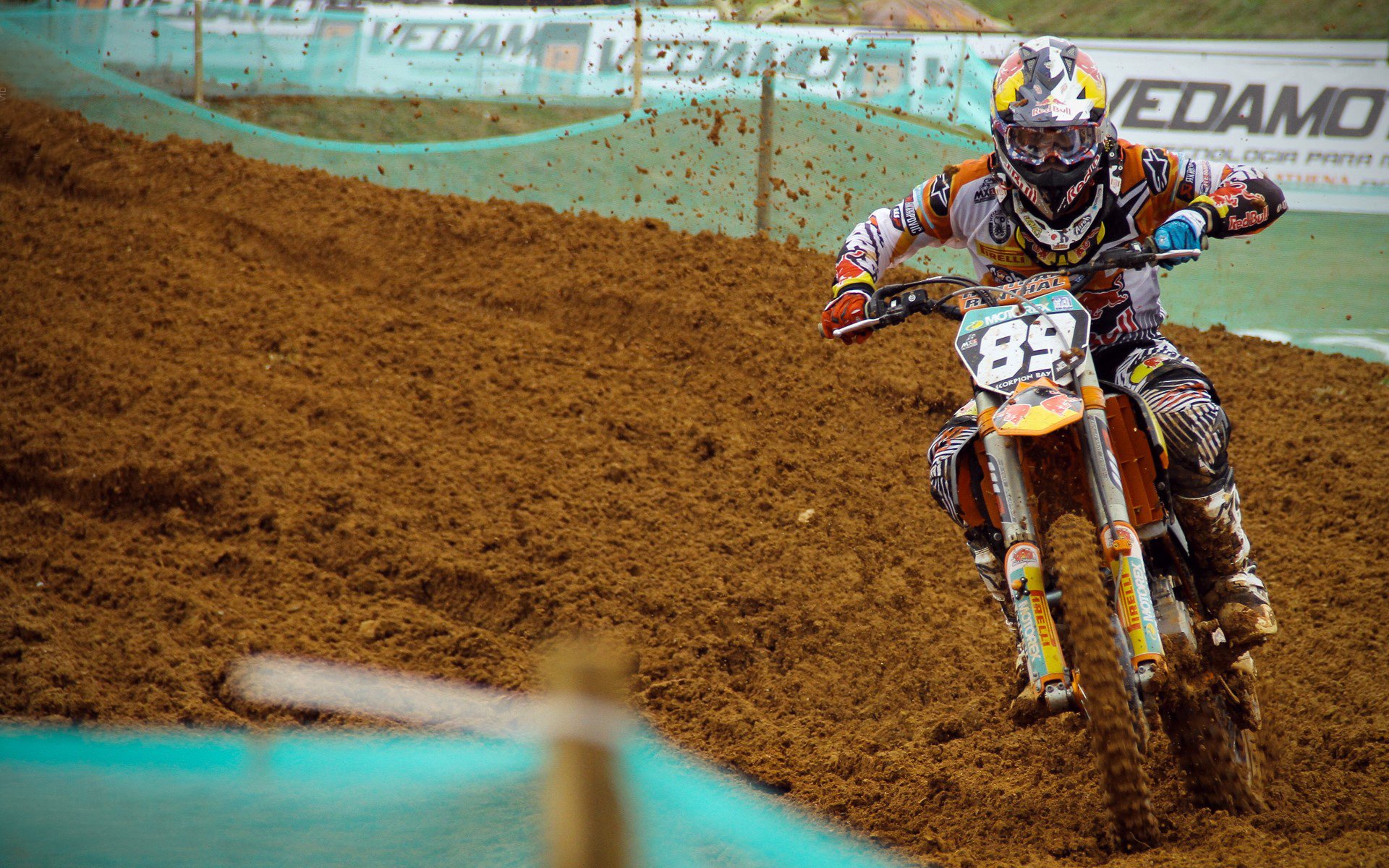 特斯·冯·迪克：凭借精确传球，成为南非队进攻和防守转换的关键人物